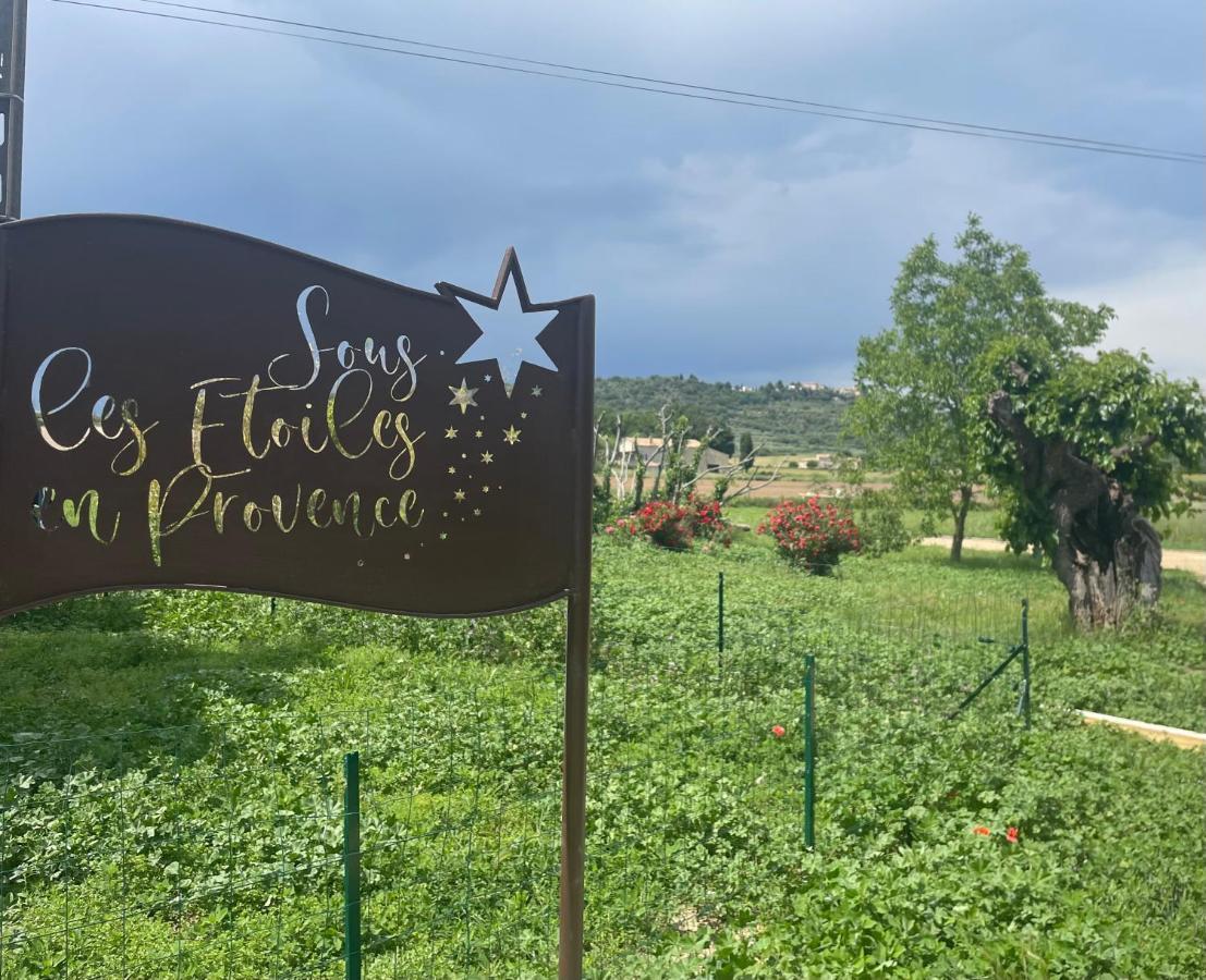 Sous Les Etoiles En Provence, Gite Les Bambous Lurs Esterno foto